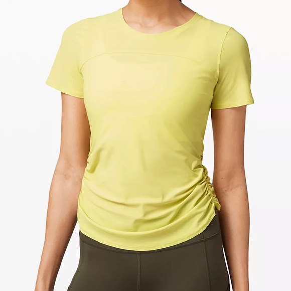 lululemon athletica Tops - Lululemon🍋Run Off Route Short Sleeve-size 8